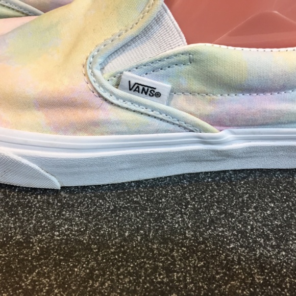 Vans Tie-Dye Slip-On Flats Unisex - Picture 5 of 14
